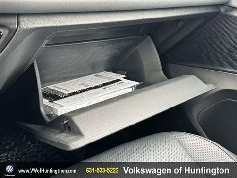 Certified 2025 Volkswagen Tiguan SE image 31