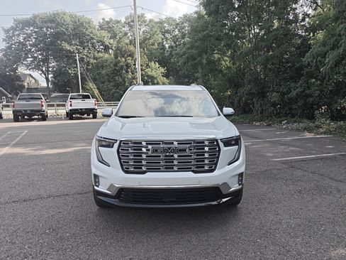 Certified 2026 GMC Acadia Denali w/ Super Cruise Package AWD/4WD image 6