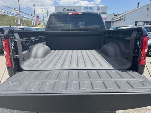 Certified 2025 RAM 1500 Big Horn AWD/4WD image 15