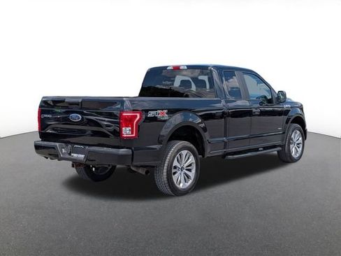 Used 2017 Ford F150 XL w/ Equipment Group 101A Mid AWD/4WD image 3