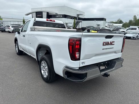 Used 2022 GMC Sierra 1500 Pro w/ Convenience Package RWD image 3