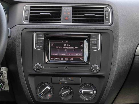 Used 2017 Volkswagen Jetta S FWD image 17