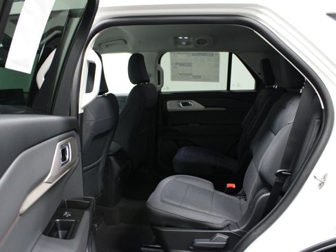 New 2026 Ford Explorer Active image 13
