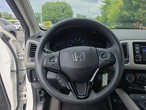 Certified 2022 Honda HR-V LX image 13