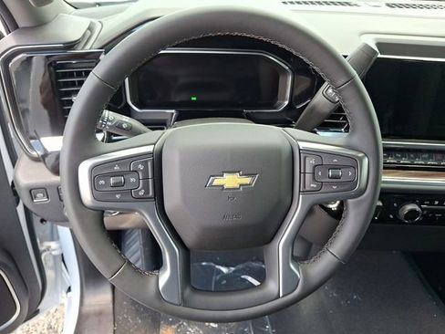 New 2026 Chevrolet Silverado 1500 LT w/ Safety Package AWD/4WD image 8