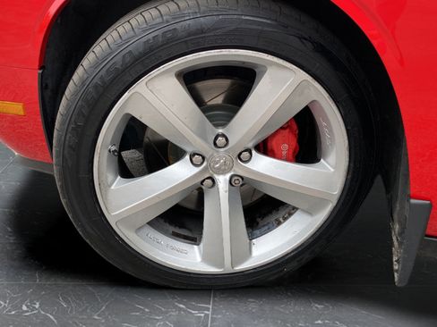 Used 2009 Dodge Challenger SRT8 w/ SRT Option Group II RWD image 36