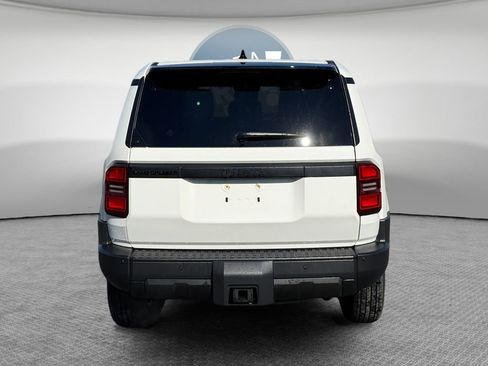 Used 2025 Toyota Land Cruiser 1958 image 5