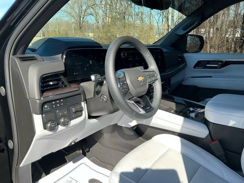 Used 2026 Chevrolet Tahoe Premier image 16