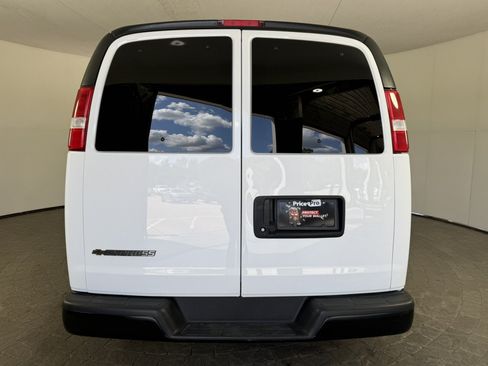 Used 2025 Chevrolet Express 3500 LS RWD image 6