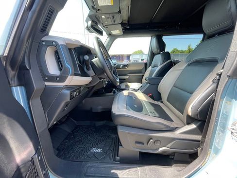 Used 2023 Ford Bronco Wildtrak image 17