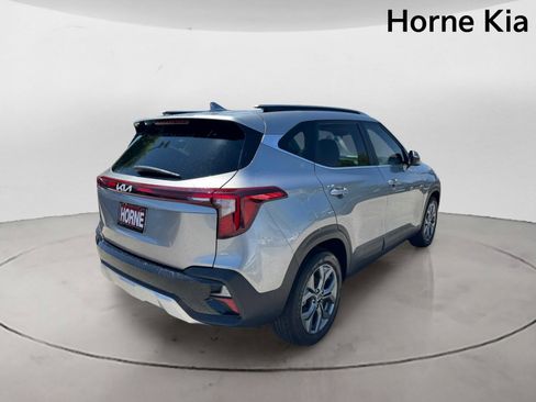 Certified 2024 Kia Seltos S FWD image 4