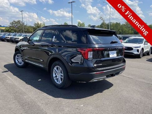New 2025 Ford Explorer Active w/ Active Comfort Package image 17