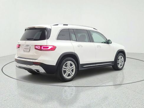 Used 2023 Mercedes-Benz GLB 250 image 5