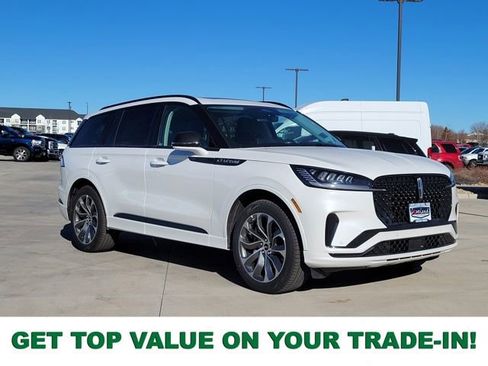 New 2026 Lincoln Aviator AWD w/ Jet Appearance Package image 1