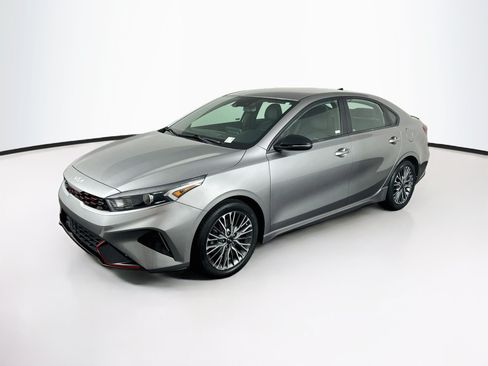 Used 2022 Kia Forte GT-Line FWD image 3