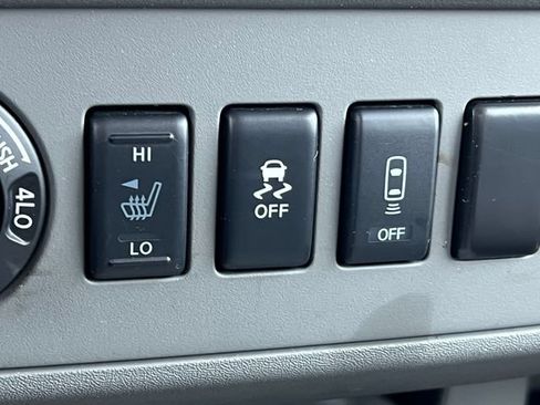 Used 2020 Nissan Frontier SV w/ Midnight Edition Floor Mats AWD/4WD image 27