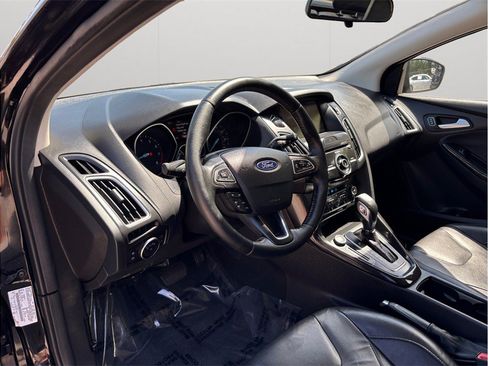 Used 2015 Ford Focus Titanium FWD image 6