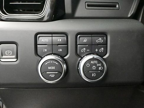 Used 2023 GMC Sierra 1500 AT4 w/ AT4 Preferred Package image 40