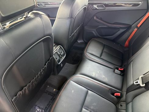 Certified 2023 Porsche Macan Turbo AWD/4WD image 13