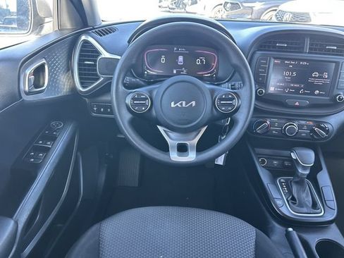 Used 2024 Kia Soul LX w/ Option Group 015 FWD image 14