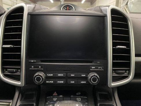 Used 2017 Porsche Cayenne GTS w/ Premium Plus Package AWD/4WD image 28