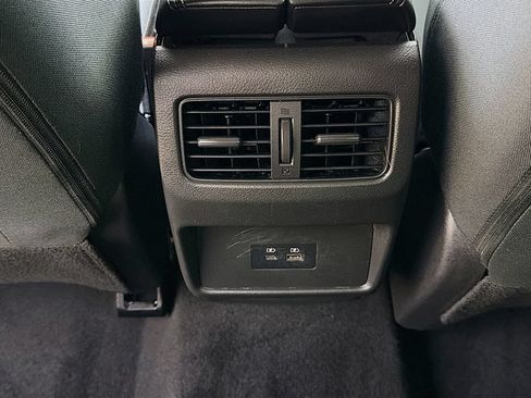 Used 2023 Nissan Rogue SV AWD/4WD image 25