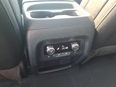 Used 2024 GMC Acadia Denali FWD image 11