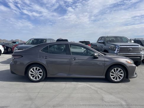 Used 2024 Toyota Camry LE image 3