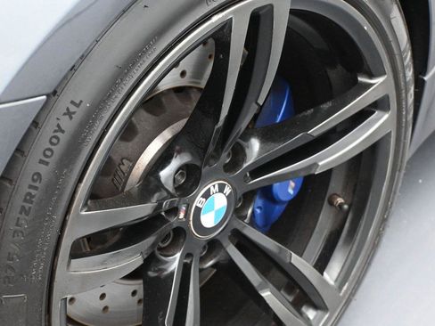 Used 2017 BMW M3 RWD image 12