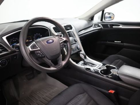 Used 2016 Ford Fusion SE FWD image 21