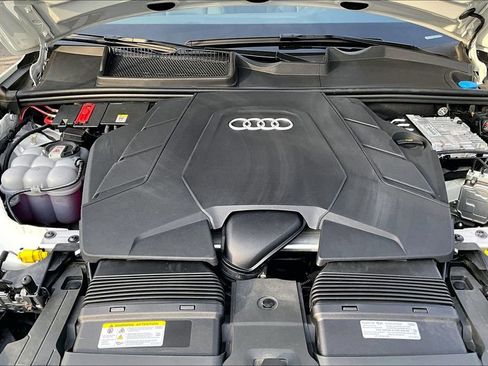 Used 2025 Audi Q7 3.0T Premium Plus w/ Premium Plus Package AWD/4WD image 30