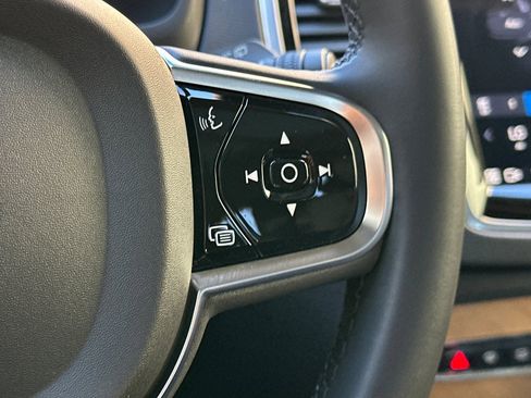 Used 2024 Volvo XC90 T8 Plus image 30