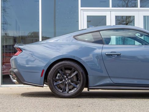 Used 2025 Ford Mustang GT RWD image 6