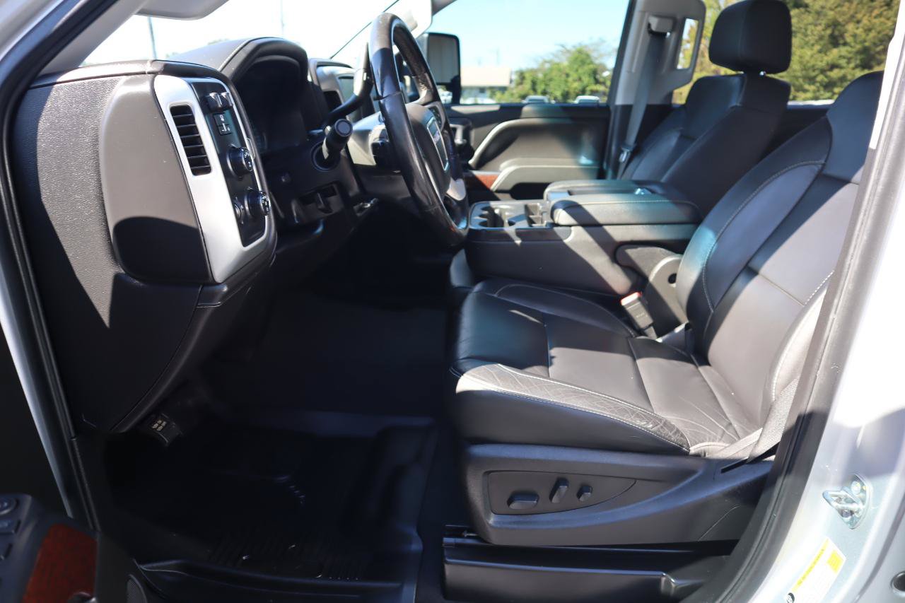 Used 2019 GMC Sierra 2500 SLE w/ SLE Preferred Package AWD/4WD image 13