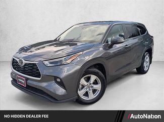 Used 2025 Toyota Highlander LE AWD/4WD video 1