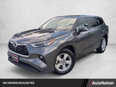 Used 2025 Toyota Highlander LE