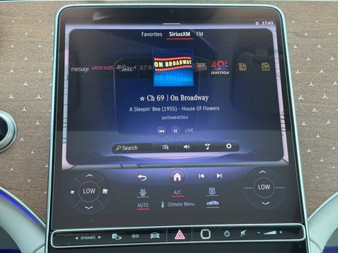 Used 2023 Mercedes-Benz EQE 500 4MATIC SUV image 28