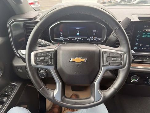 Used 2024 Chevrolet Silverado 1500 LT AWD/4WD image 24