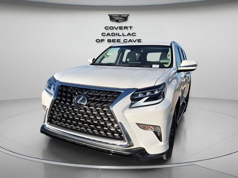 Used 2023 Lexus GX 460 Luxury w/ Sport Design Package image 2