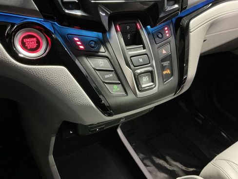 Used 2022 Honda Odyssey Touring image 23