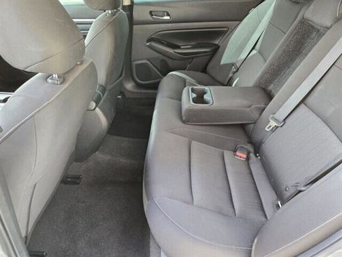 Used 2022 Nissan Altima 2.5 SV w/ SV Premium Package image 14