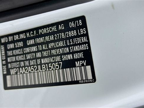 Certified 2018 Porsche Macan Sport Edition AWD/4WD image 32