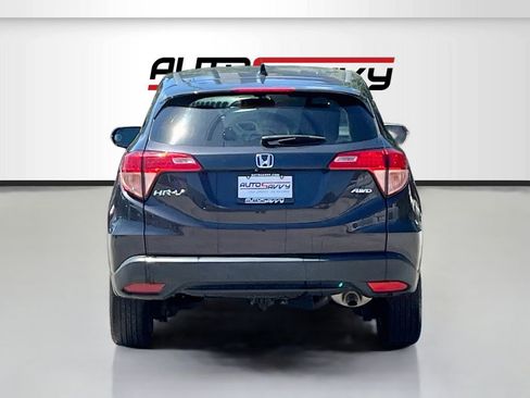 Used 2018 Honda HR-V EX image 6