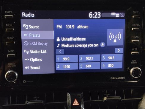 Used 2021 Toyota Corolla LE FWD image 25