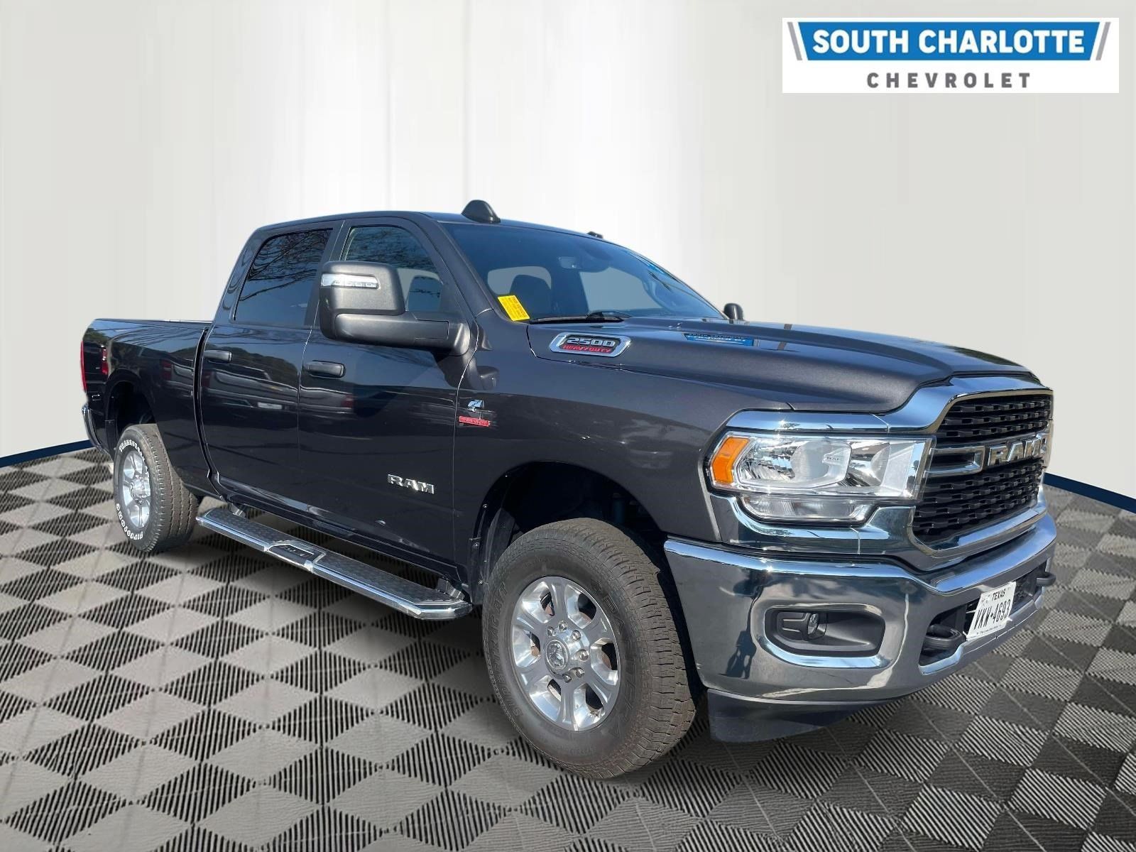 Used 2024 RAM 2500 Big Horn AWD/4WD image 2