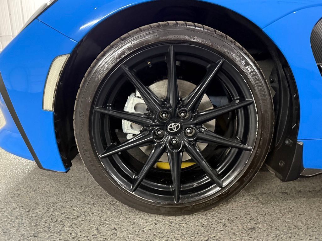 Used 2024 Toyota GR86 Premium RWD image 14