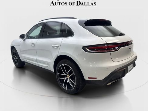 Used 2023 Porsche Macan AWD/4WD image 9