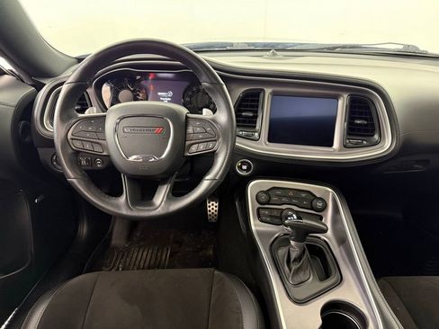 Used 2022 Dodge Challenger R/T w/ Plus Package image 4