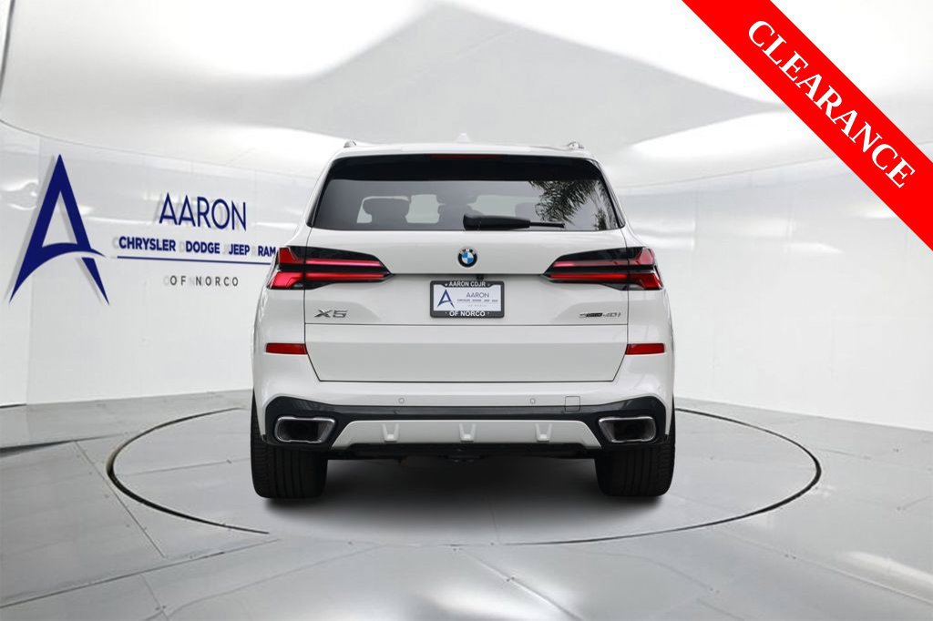 Used 2024 BMW X5 sDrive40i w/ M Sport Package RWD image 3