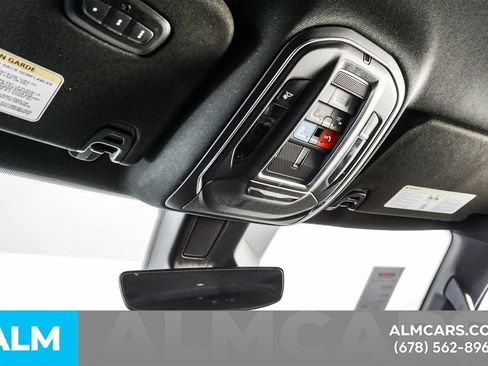Used 2024 Jeep Wagoneer L Series II RWD image 60